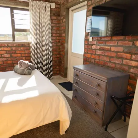 25 On Main Struisbaai Apartment Room photo
