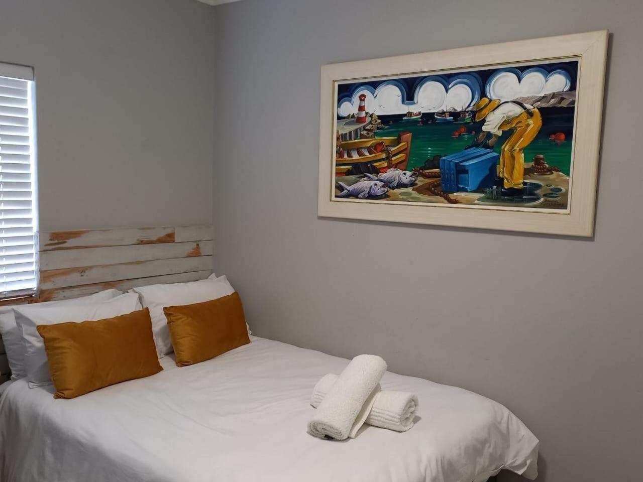 Apartment 25 On Main *